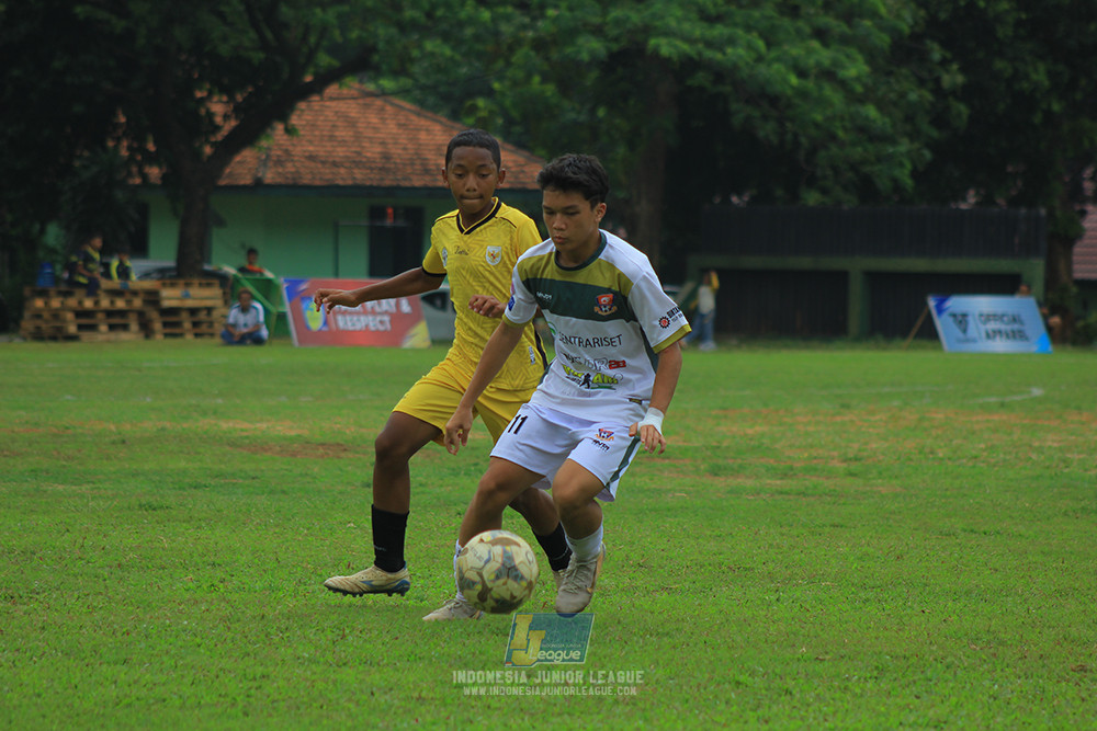 ijl u3 151125 el zeds vs pelita jaya soccer school
