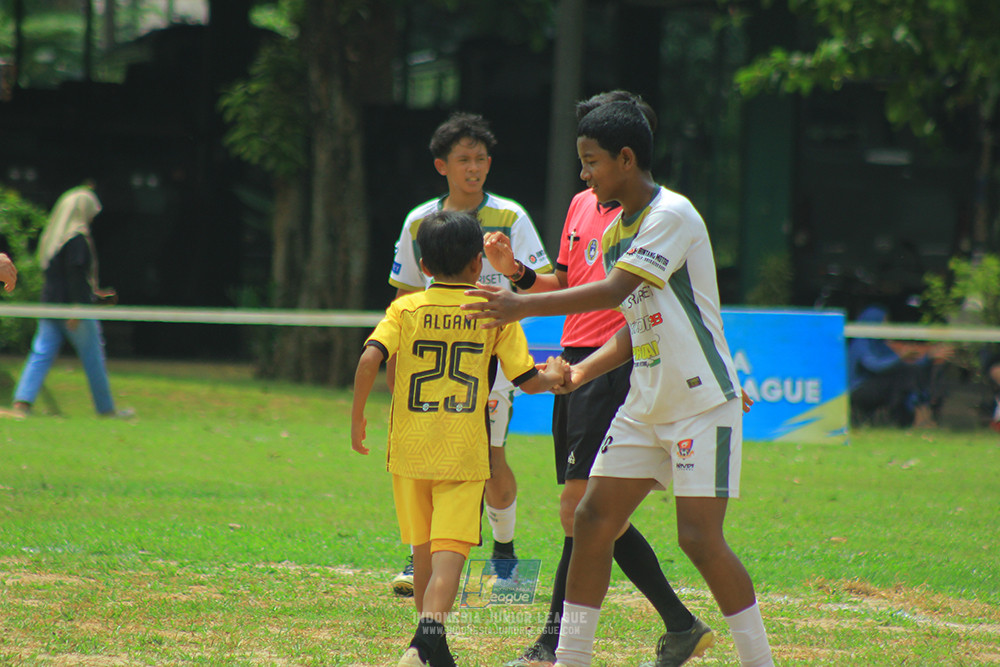 ijl u3 151125 el zeds vs pelita jaya soccer school