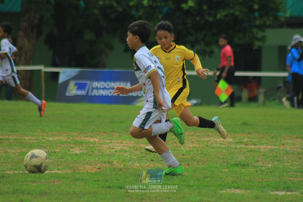 ijl u3 151125 el zeds vs pelita jaya soccer school