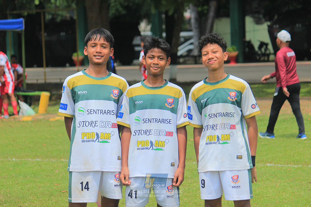 ijl u3 151125 el zeds vs pelita jaya soccer school