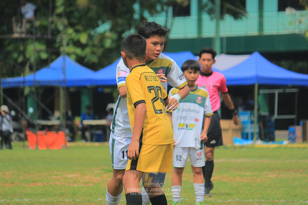 ijl u3 151125 el zeds vs pelita jaya soccer school