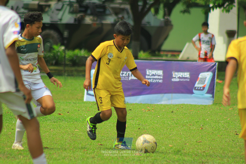 ijl u3 151125 el zeds vs pelita jaya soccer school