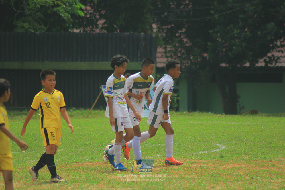 ijl u3 151125 el zeds vs pelita jaya soccer school