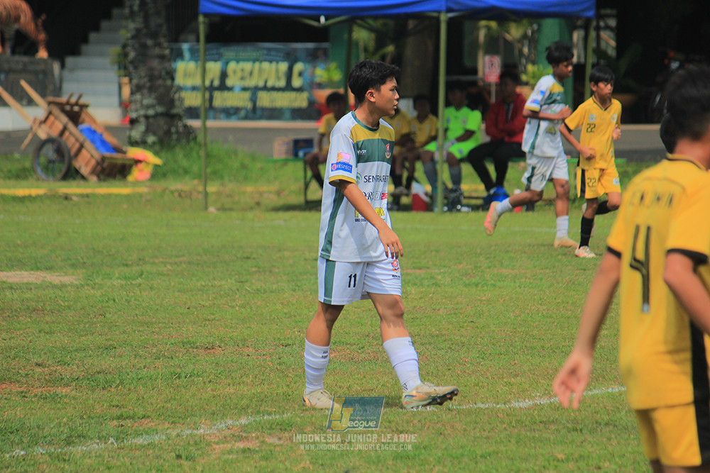 ijl u3 151125 el zeds vs pelita jaya soccer school