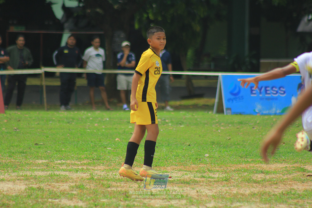 ijl u3 151125 el zeds vs pelita jaya soccer school