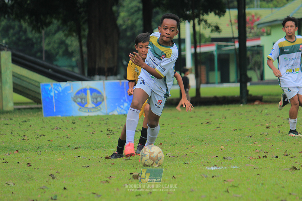 ijl u3 151125 el zeds vs pelita jaya soccer school