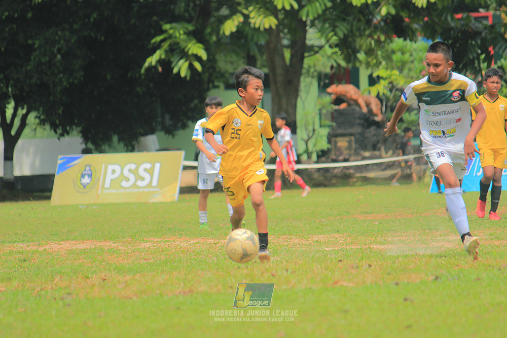 ijl u3 151125 el zeds vs pelita jaya soccer school
