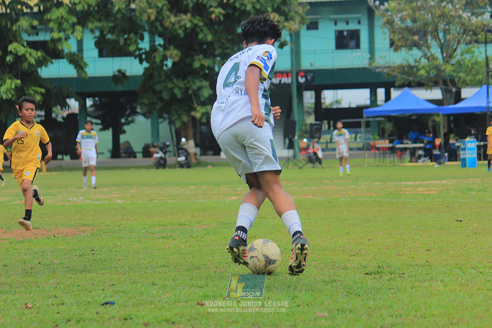 ijl u3 151125 el zeds vs pelita jaya soccer school