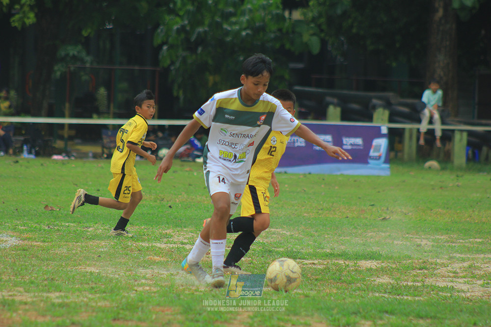 ijl u3 151125 el zeds vs pelita jaya soccer school