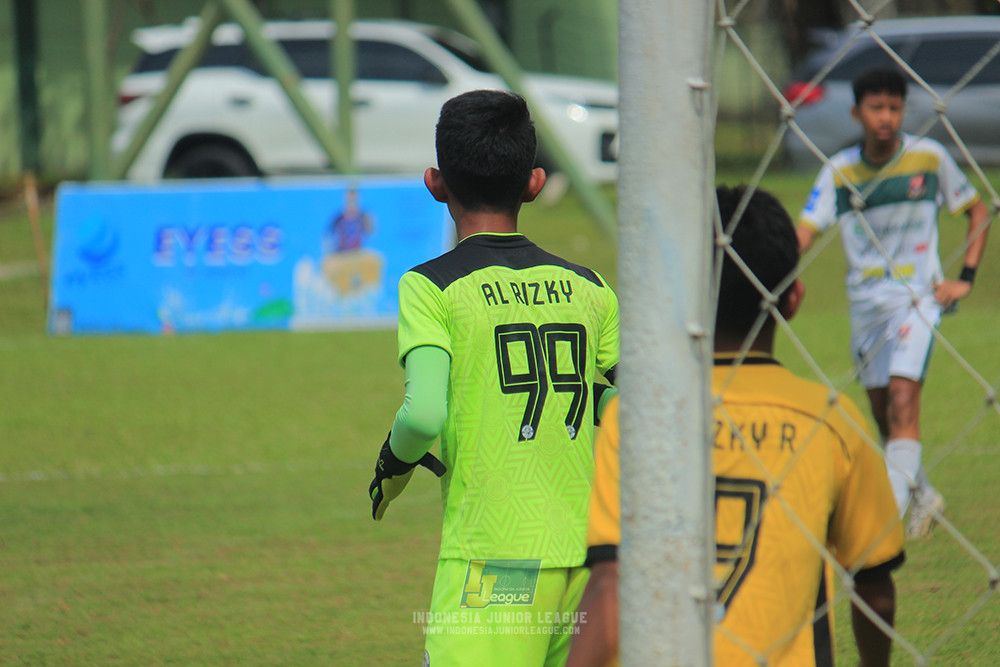 ijl u3 151125 el zeds vs pelita jaya soccer school