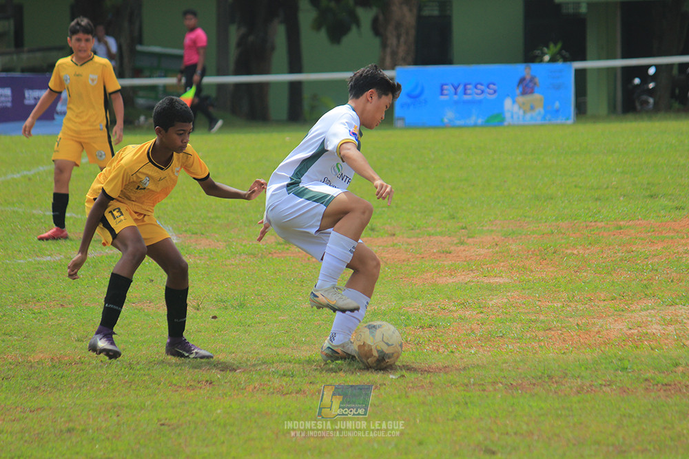 ijl u3 151125 el zeds vs pelita jaya soccer school