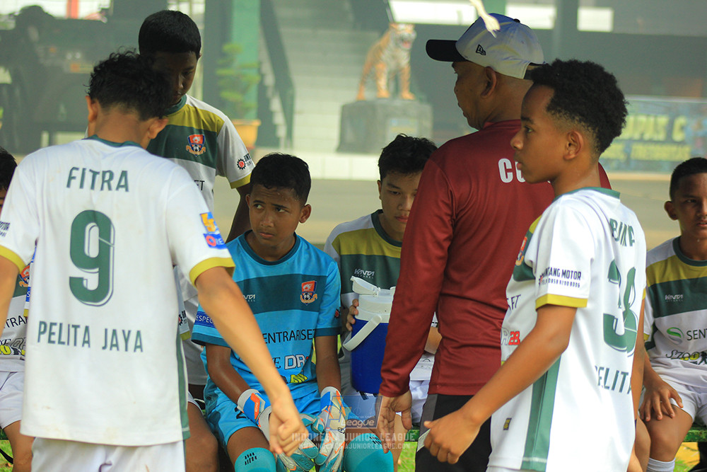 ijl u3 151125 el zeds vs pelita jaya soccer school
