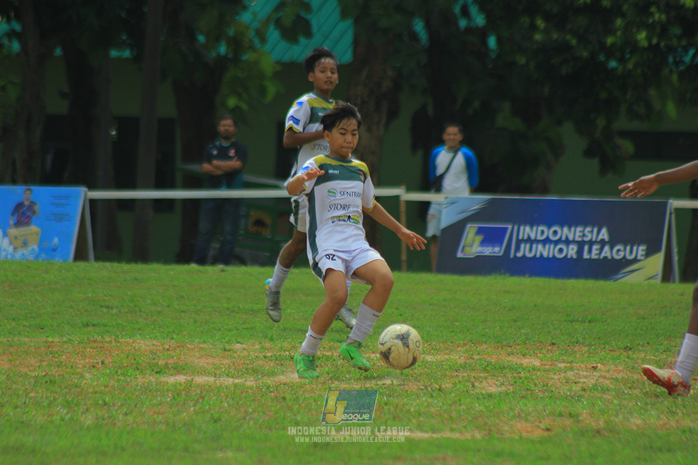 ijl u3 151125 el zeds vs pelita jaya soccer school