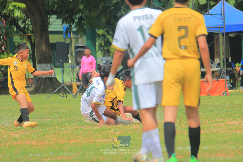 ijl u3 151125 el zeds vs pelita jaya soccer school