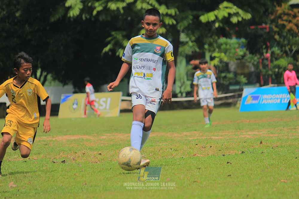 ijl u3 151125 el zeds vs pelita jaya soccer school