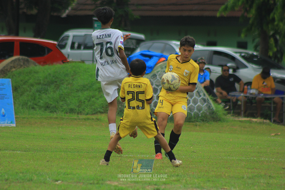 ijl u3 151125 el zeds vs pelita jaya soccer school