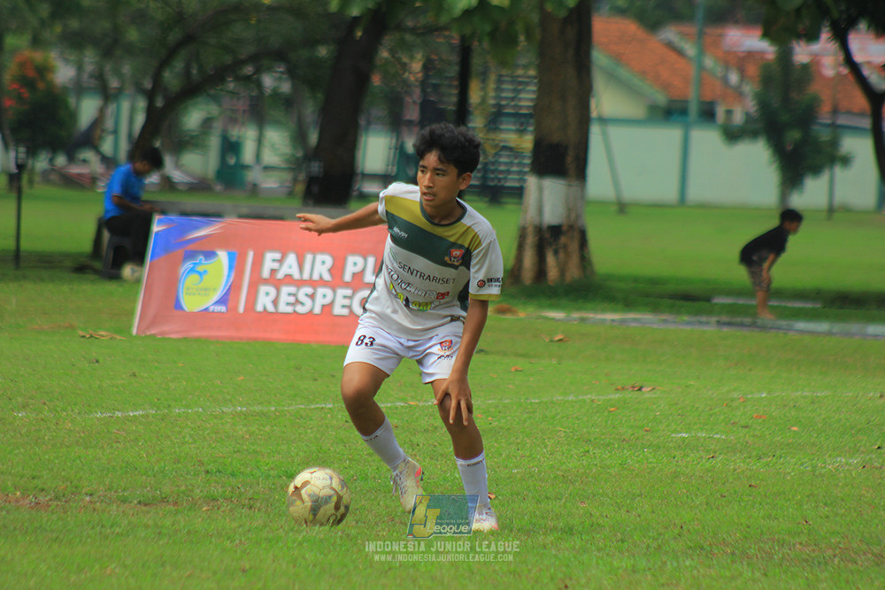ijl u3 151125 el zeds vs pelita jaya soccer school