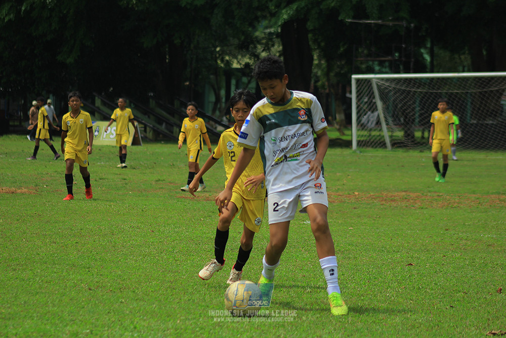 ijl u3 151125 el zeds vs pelita jaya soccer school