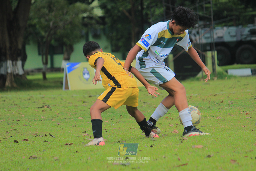 ijl u3 151125 el zeds vs pelita jaya soccer school