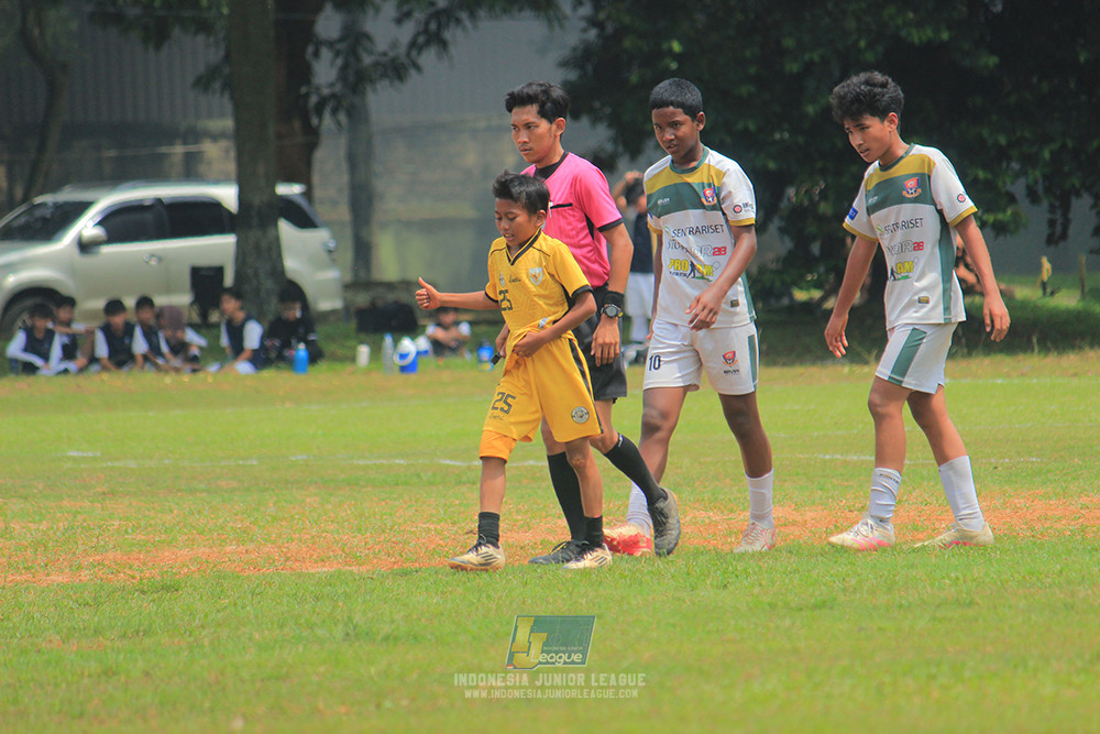 ijl u3 151125 el zeds vs pelita jaya soccer school