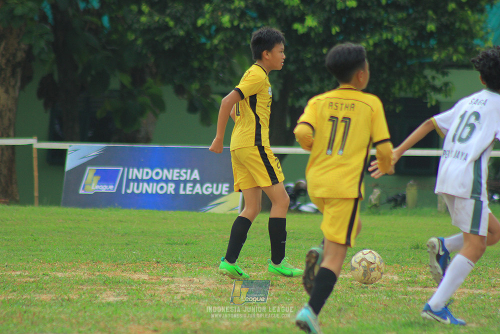 ijl u3 151125 el zeds vs pelita jaya soccer school