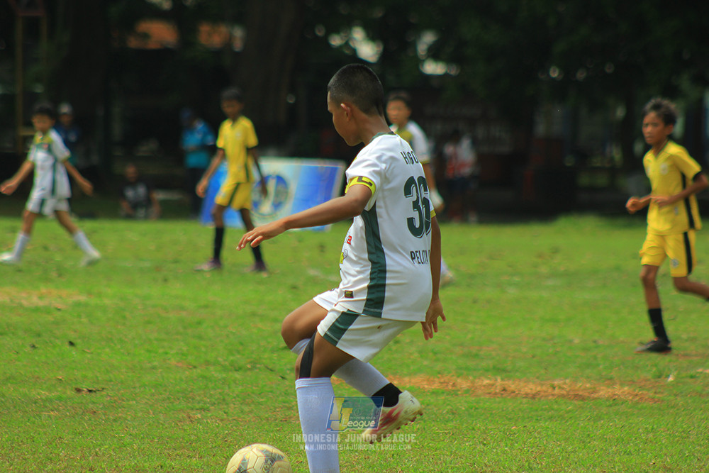 ijl u3 151125 el zeds vs pelita jaya soccer school