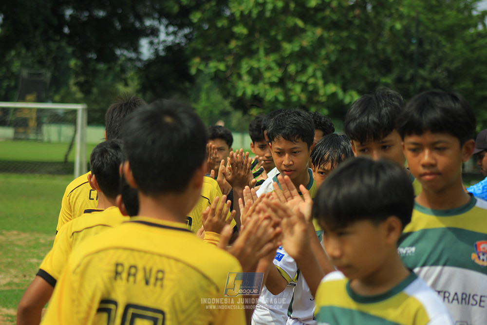 ijl u3 151125 el zeds vs pelita jaya soccer school