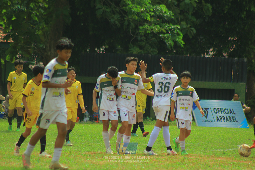 ijl u3 151125 el zeds vs pelita jaya soccer school