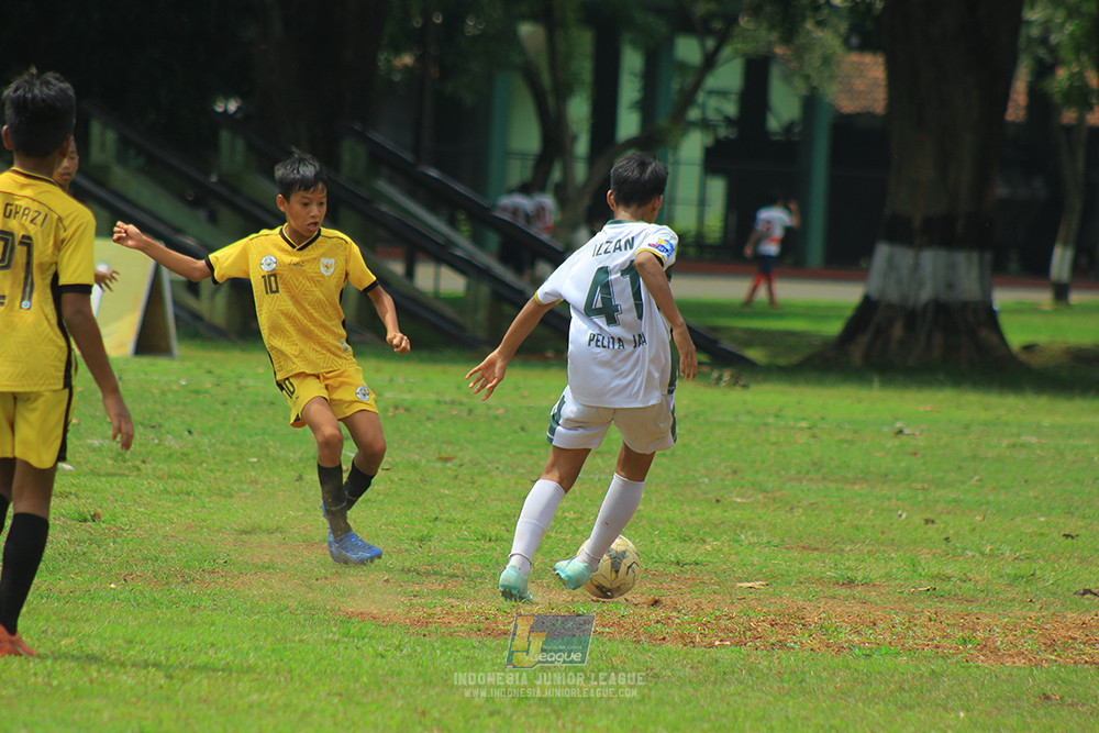 ijl u3 151125 el zeds vs pelita jaya soccer school