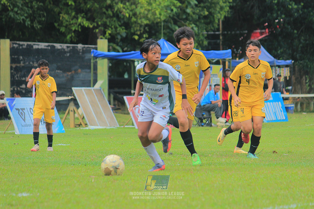 ijl u3 151125 el zeds vs pelita jaya soccer school