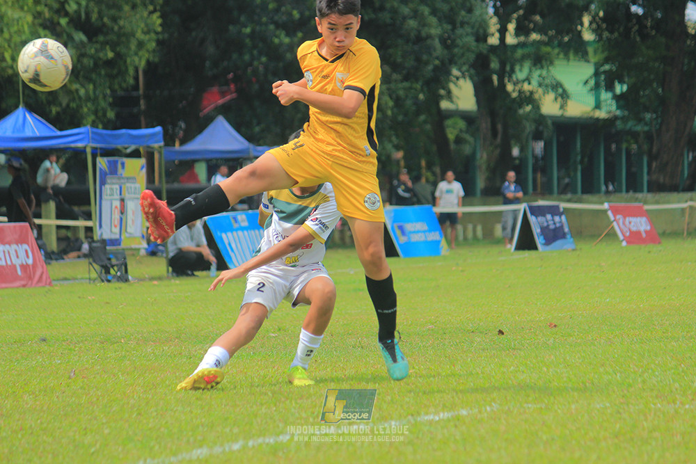 ijl u3 151125 el zeds vs pelita jaya soccer school