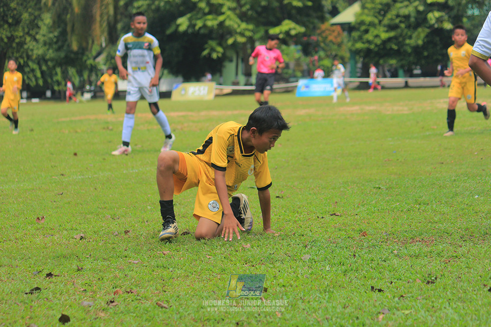 ijl u3 151125 el zeds vs pelita jaya soccer school