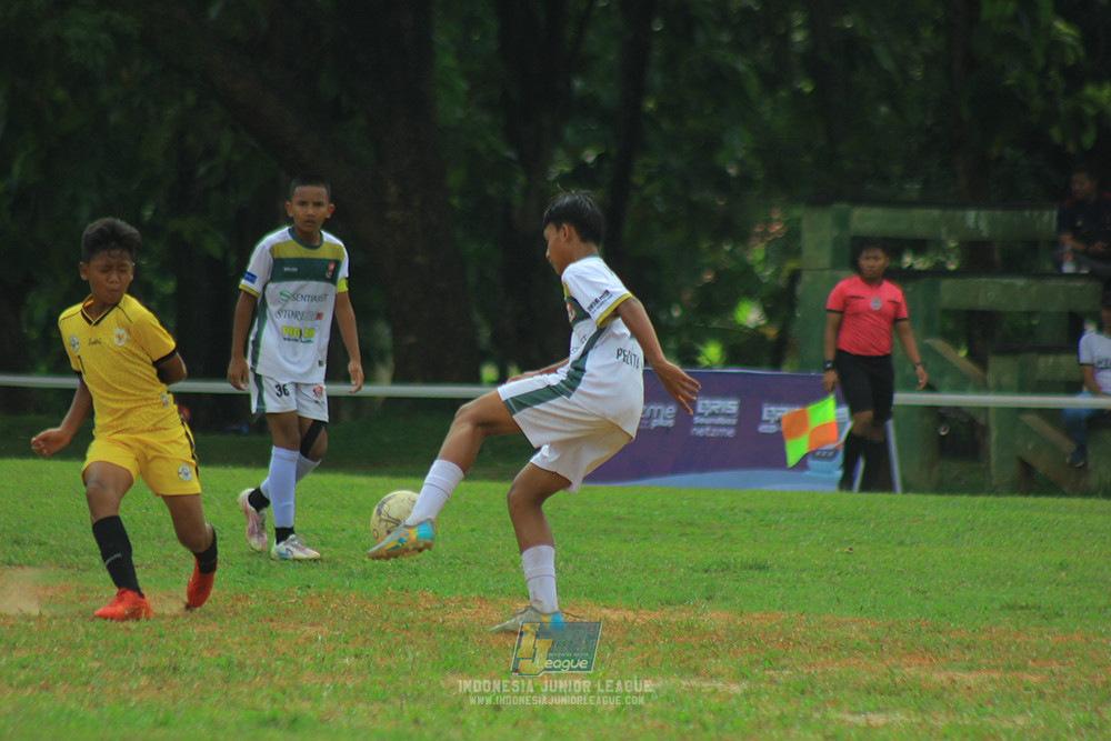 ijl u3 151125 el zeds vs pelita jaya soccer school