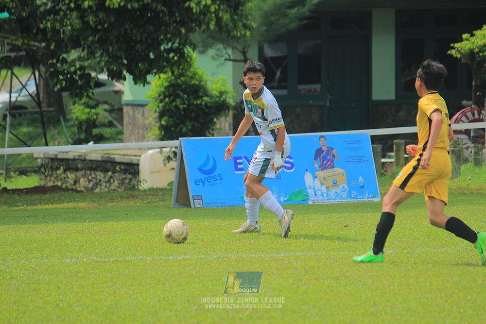 ijl u3 151125 el zeds vs pelita jaya soccer school