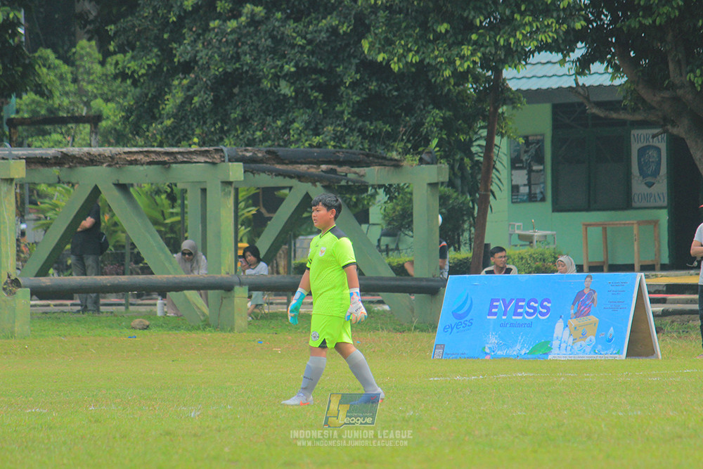 ijl u3 151125 el zeds vs pelita jaya soccer school