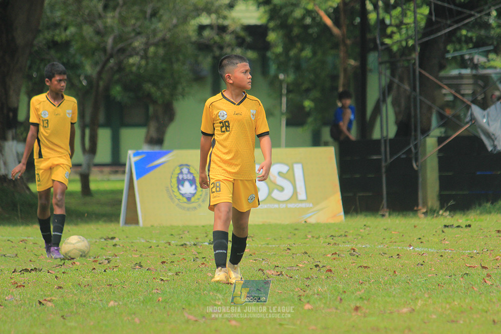 ijl u3 151125 el zeds vs pelita jaya soccer school