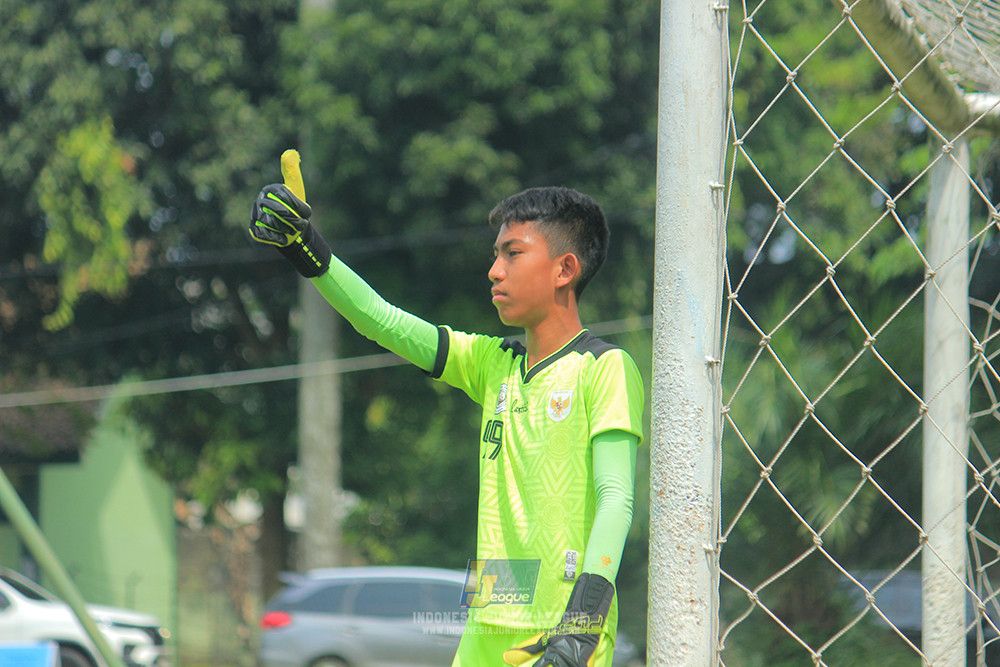 ijl u3 151125 el zeds vs pelita jaya soccer school