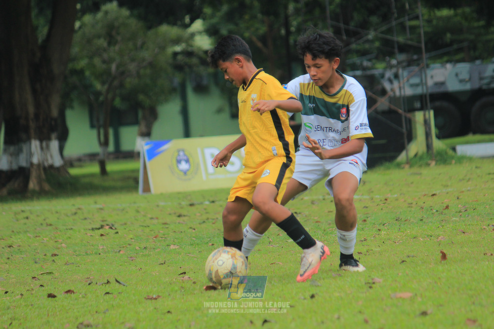 ijl u3 151125 el zeds vs pelita jaya soccer school