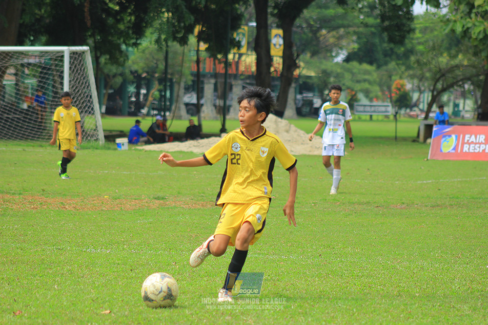 ijl u3 151125 el zeds vs pelita jaya soccer school