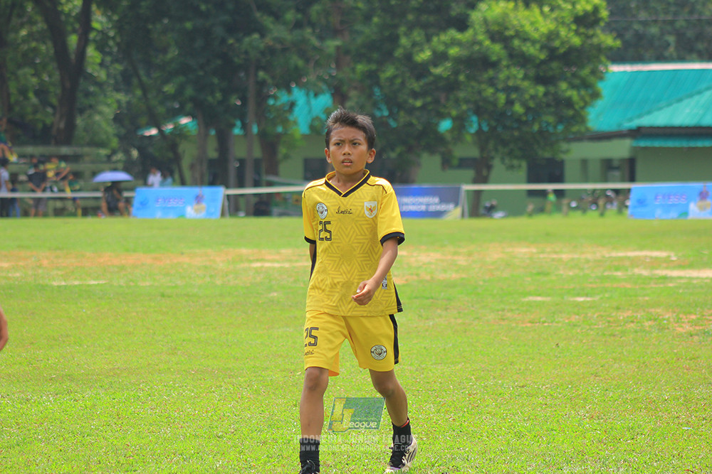 ijl u3 151125 el zeds vs pelita jaya soccer school