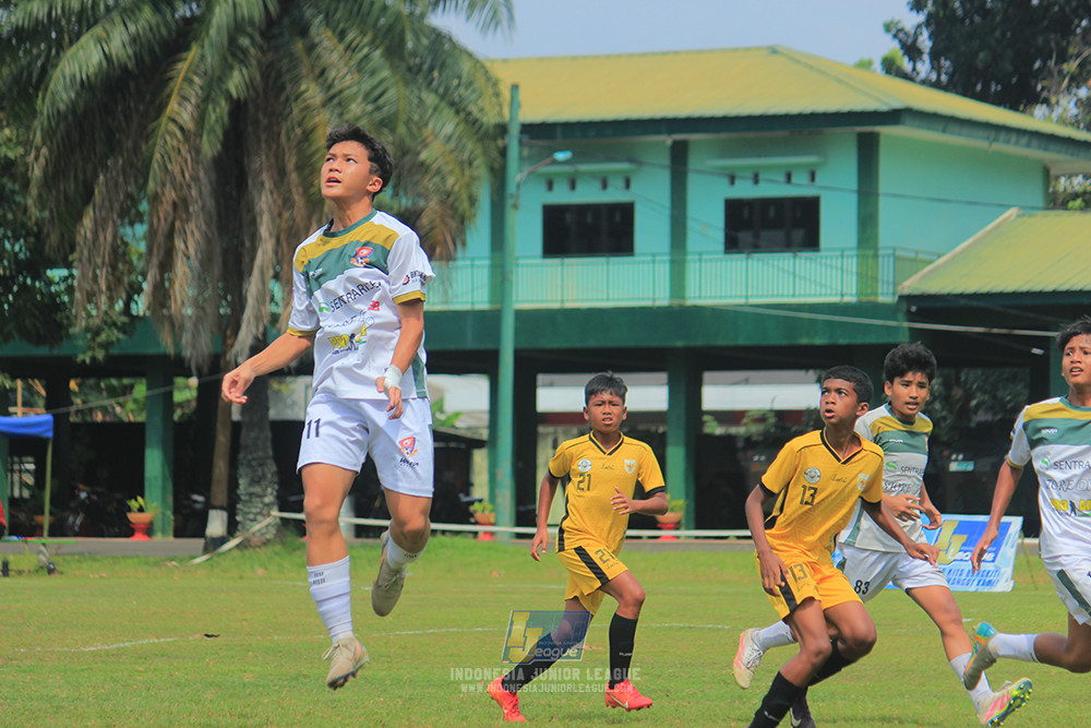 ijl u3 151125 el zeds vs pelita jaya soccer school
