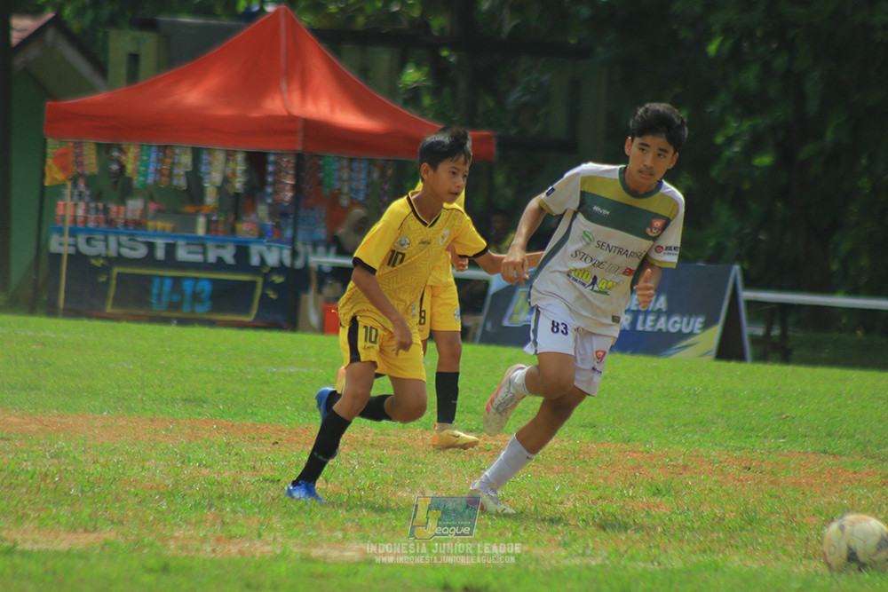 ijl u3 151125 el zeds vs pelita jaya soccer school