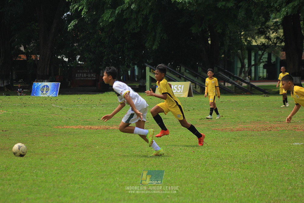 ijl u3 151125 el zeds vs pelita jaya soccer school
