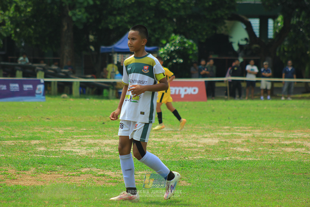 ijl u3 151125 el zeds vs pelita jaya soccer school