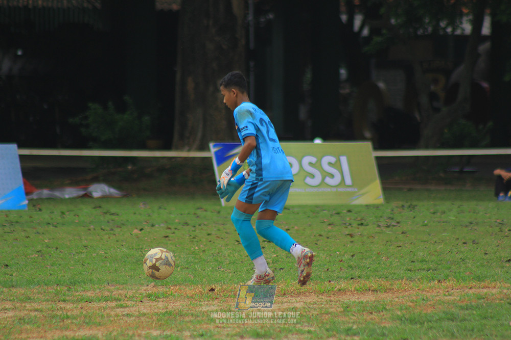 ijl u3 151125 el zeds vs pelita jaya soccer school