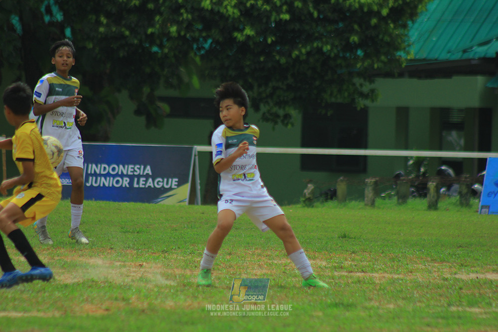 ijl u3 151125 el zeds vs pelita jaya soccer school