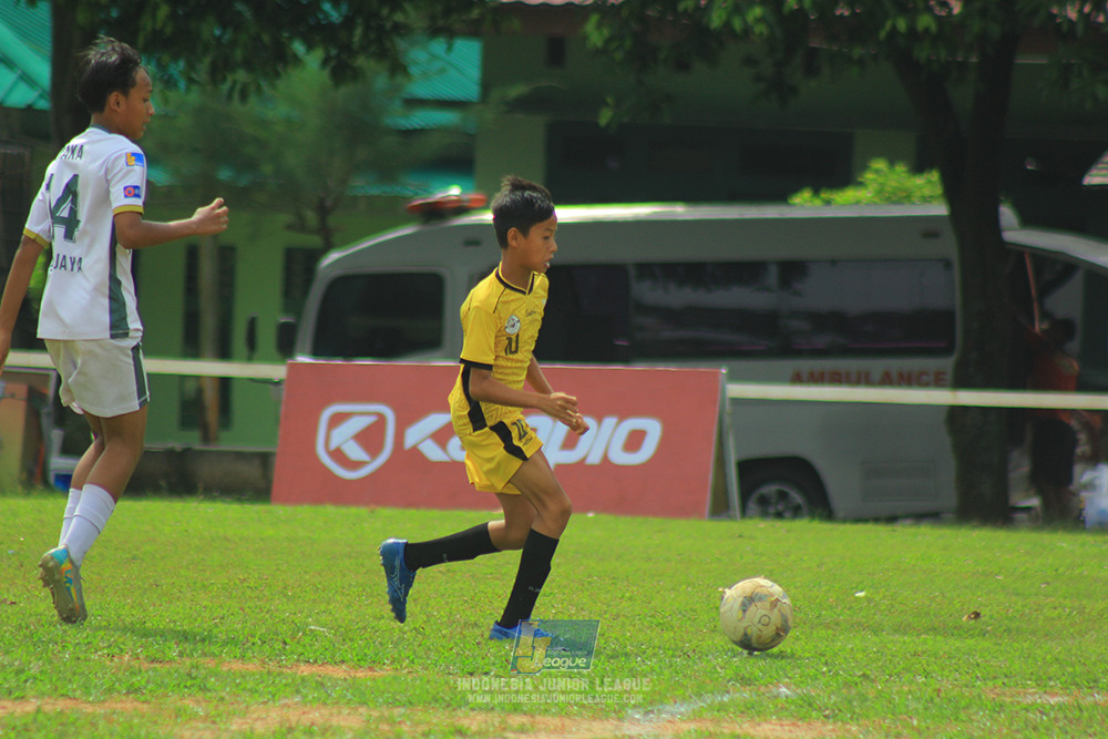 ijl u3 151125 el zeds vs pelita jaya soccer school