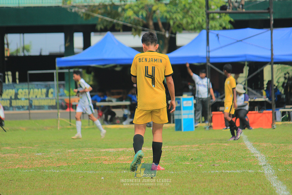 ijl u3 151125 el zeds vs pelita jaya soccer school