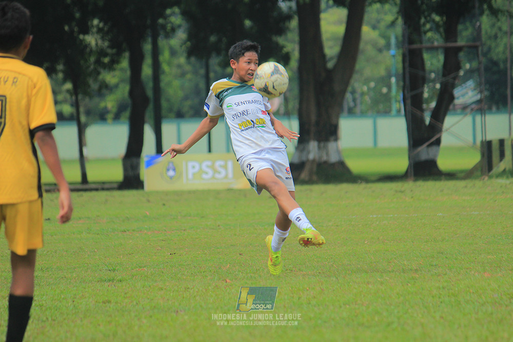ijl u3 151125 el zeds vs pelita jaya soccer school