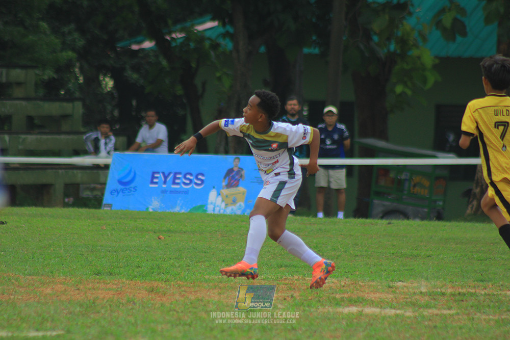 ijl u3 151125 el zeds vs pelita jaya soccer school